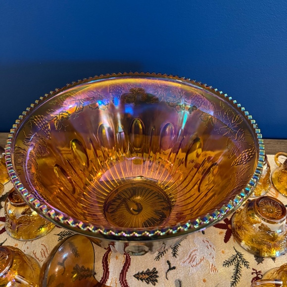 🍇 Vintage Carnival Glass Punch Bowl Set - - 11 Cups & Ultratemp Ladle - Picture 7 of 15